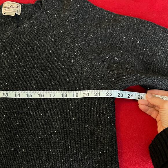 Vintage Woolrich black v-neck knit wool pullover sweater winter basics Med. - Picture 8 of 10